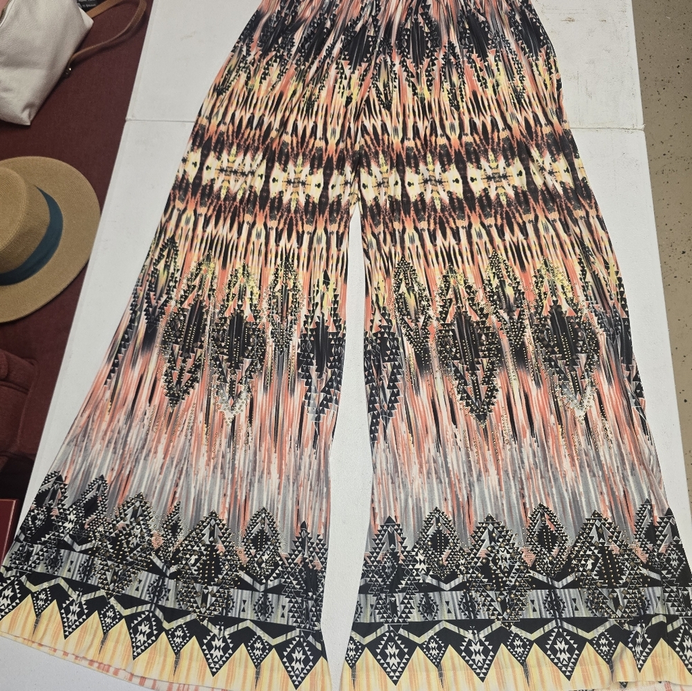 Colorful Patterned Wide-Leg Pants - Picture 8 of 8